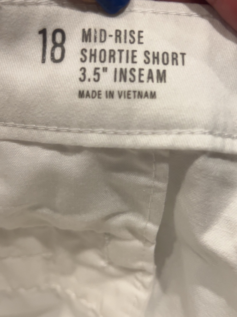 🎃a.n.a   white 3 1/2" Mid Rise Bermuda size 18 - Picture 6 of 7